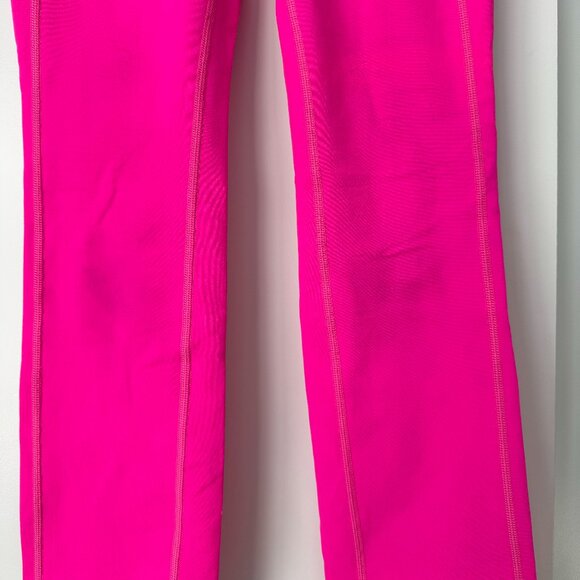 Lululemon 26 inch Wunder Under Leggings in bright pink Size 4 - Picture 9 of 11